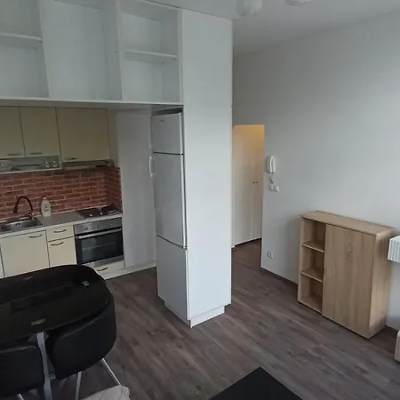 Апартаменти 2 Apartment, 413 Братислава
